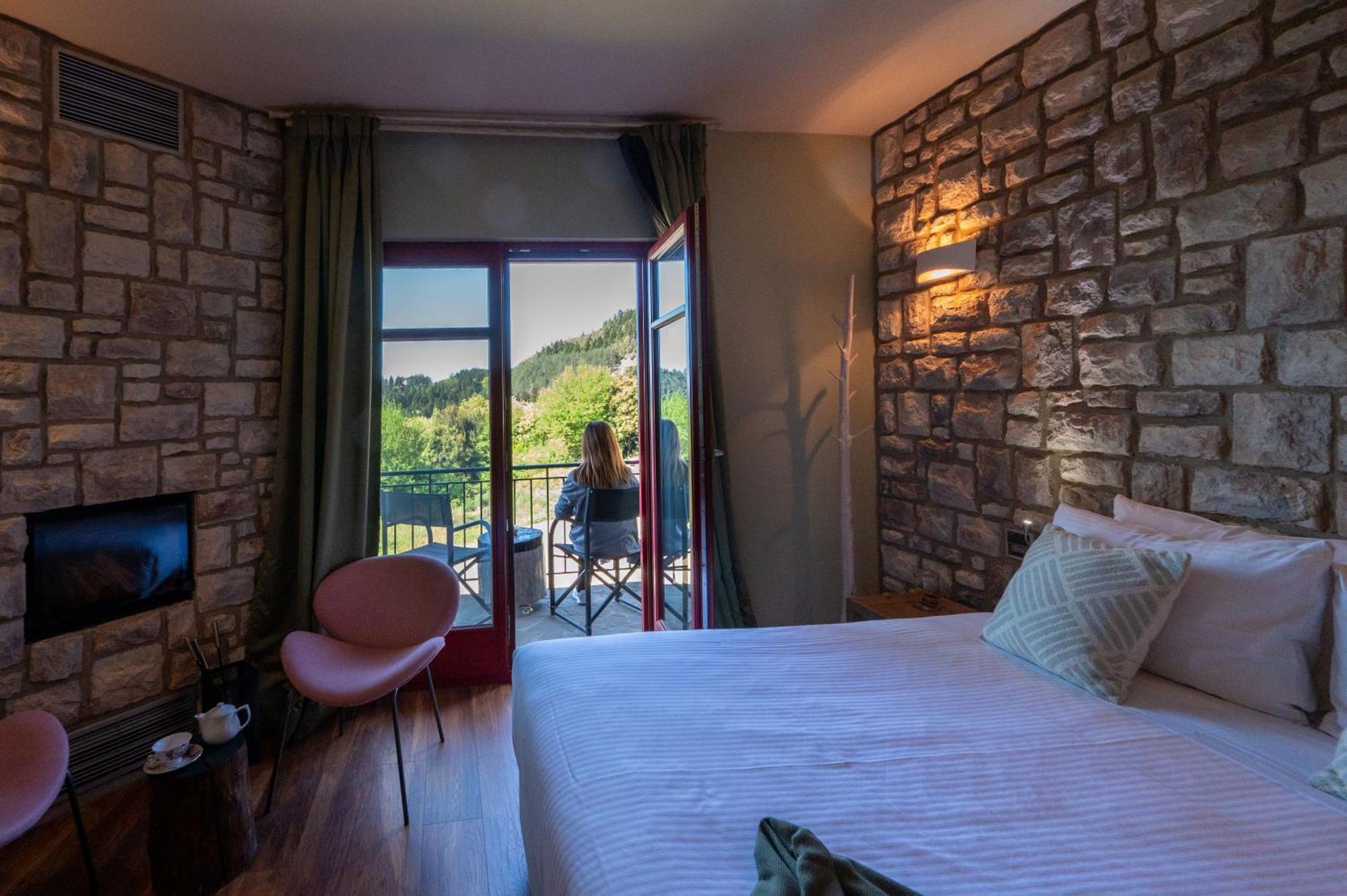 Rouista Tzoumerka Resort Vourgareli Exteriör bild